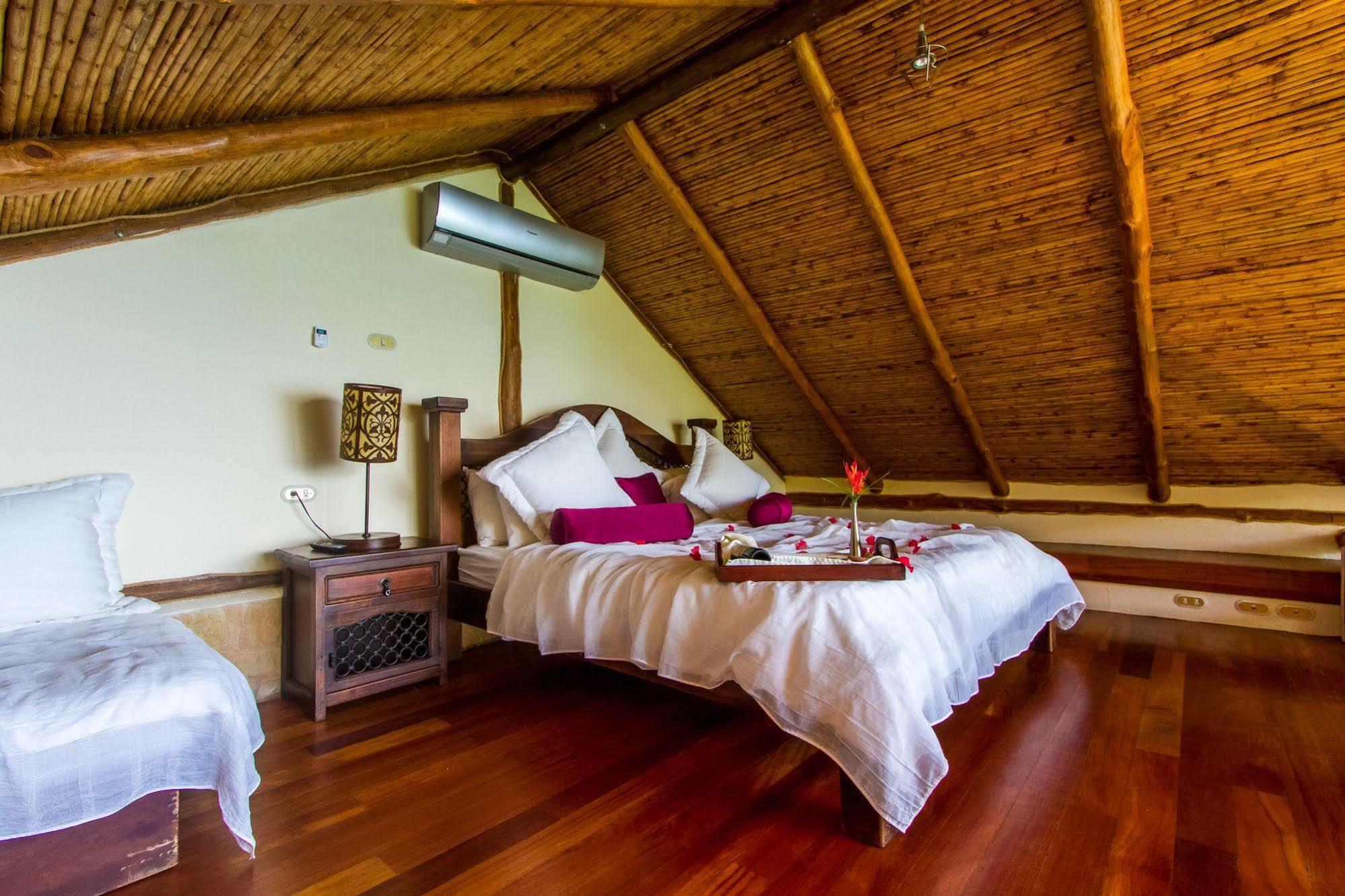 Issimo Suites Boutique Hotel & Spa - Adults Only Nationalpark Nationalpark Manuel Antonio Exterior foto